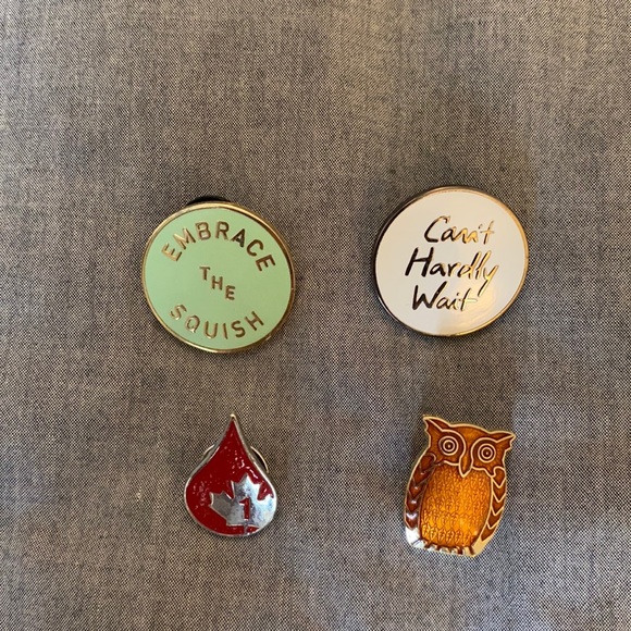 Set of four enamel pins - Picture 1 of 2